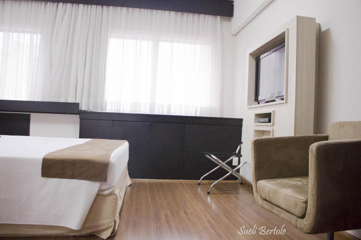 Lindo Flat Em Hotel 4 Estrelas Na Bela Vista Сан-Пауло Экстерьер фото